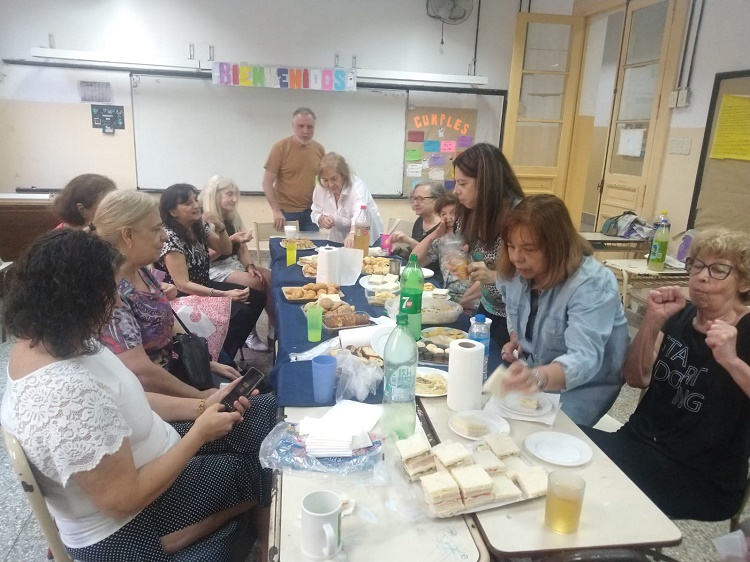 TALLER EL MOMENTO DE COMPARTIR ALIMENTOS